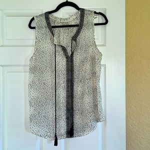 5 for $25 on select items 
Daniel rainn flowing blouse